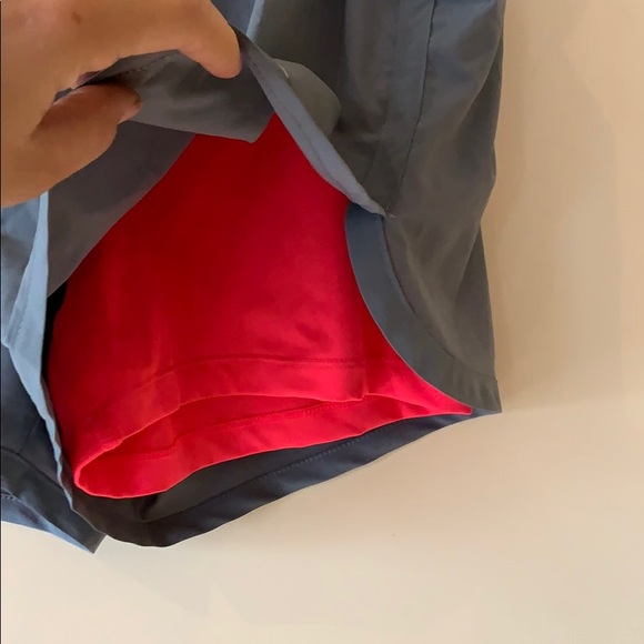 Brand New Nike Built in Spandex Shorts - Picture 3 of 5